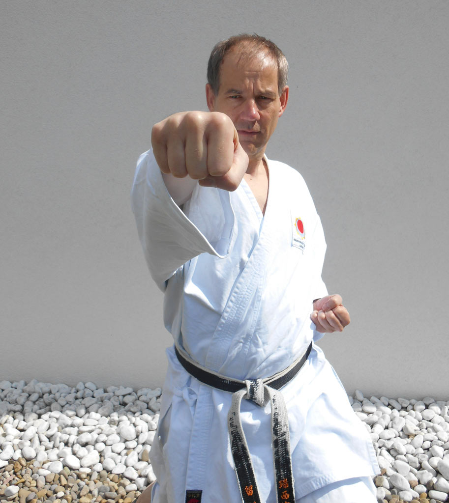 Karate Aarau Dieter Lüscher Gründer Schulleiter Kampfsportschule Aarau