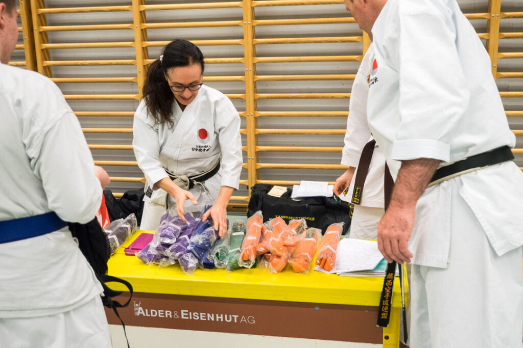 Karate-Lehrerin Karin Lüscher