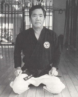 shinpo-matayoshi kobudo meister