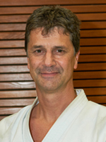 Roman Biehler aus Buchs. Kampfsportschule Aarau, Schule für Karate Qi Gong Tai Chi Yoga Meditation