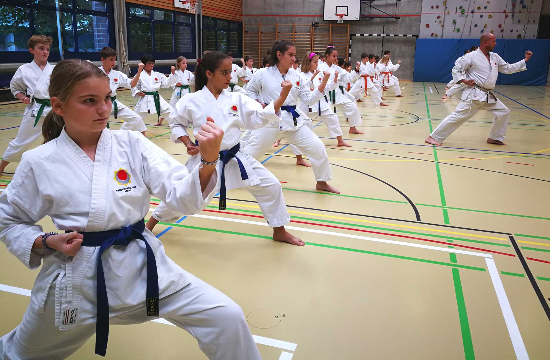 Karate Girls Kampfsport Schule Aarau