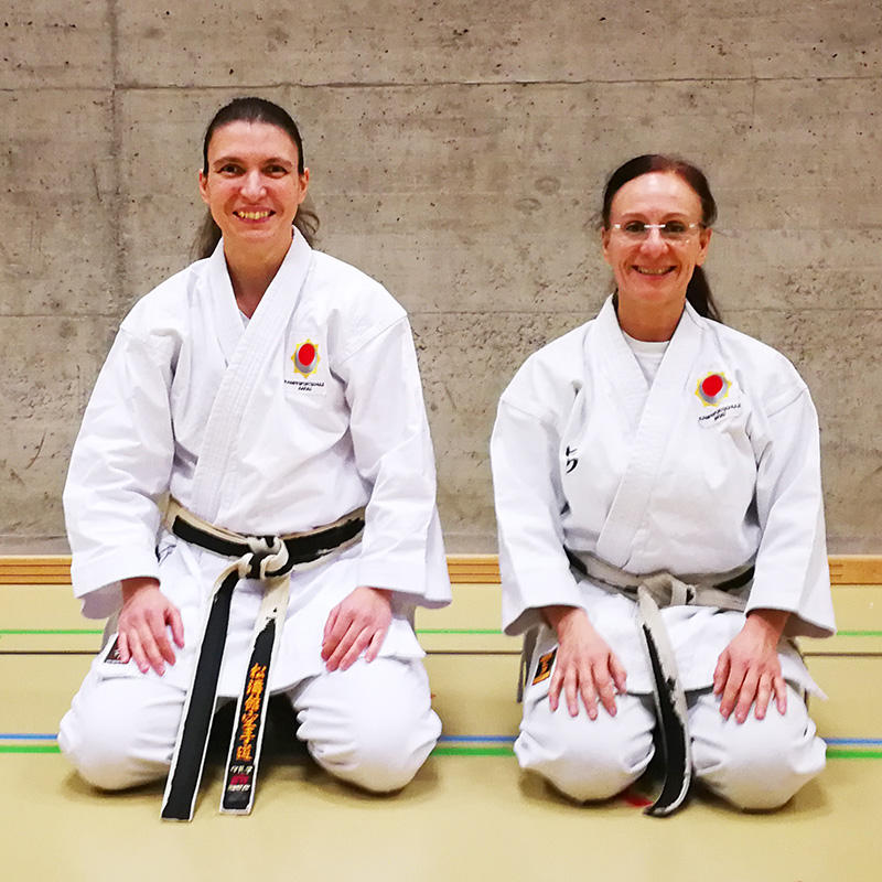 Karate - Tania Loureiro aus Obergösgen mit Karin Lüscher aus Unterentfelden der Kampfsportschule Aarau