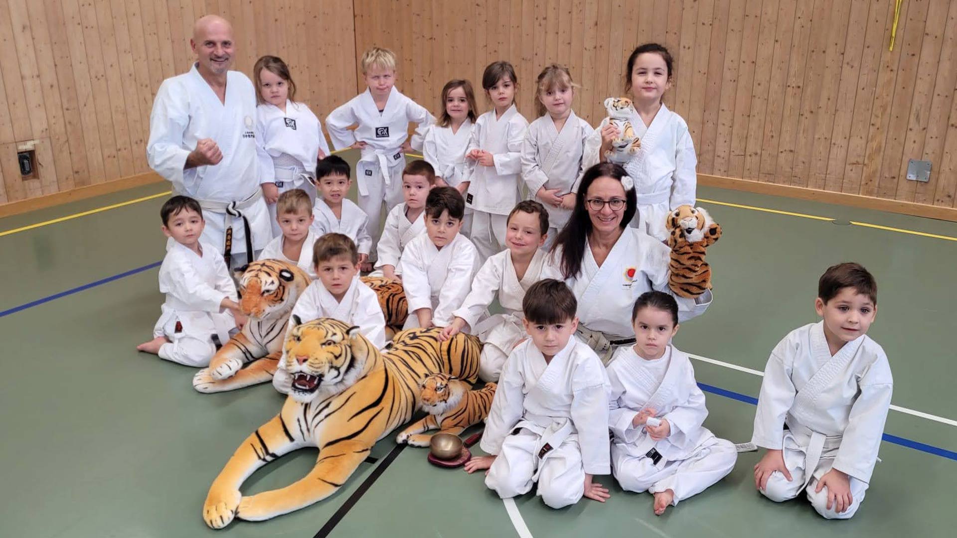 Auch von Olten Grossraum kommen viele zu uns zum Beispiel ins Bonsai-Karate